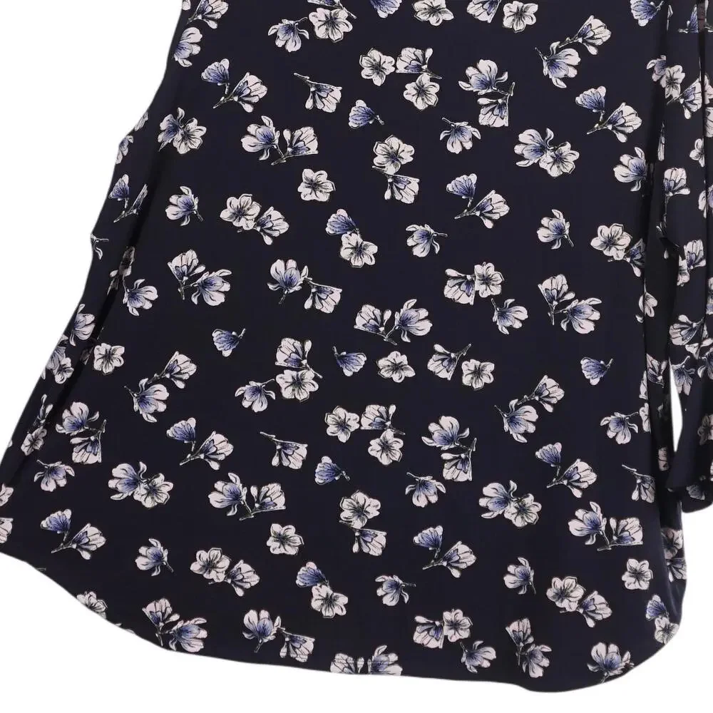 NWT CARMEN MARC VALVO Top 1X Navy Blue Floral Print Flounce 3/4 Sleeve Stretch